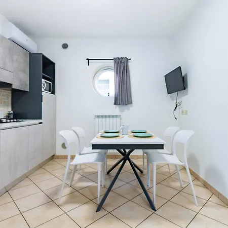 Mare Int B - Myho Casa * Альба-Адриатика